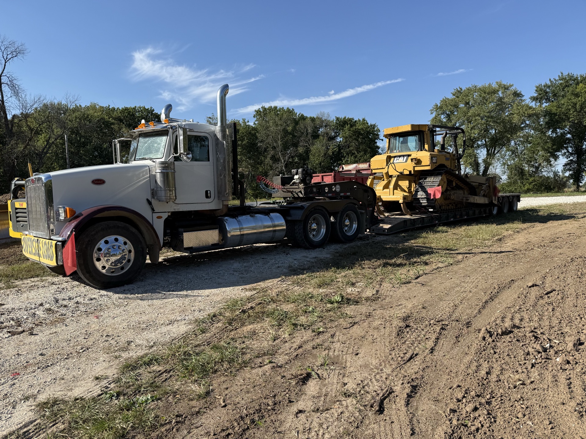 Peterbilt hauling a CAT bulldozer to a Henry County excavation job Peterbilt hauling a CAT bulldozer to a Henry County excavation job